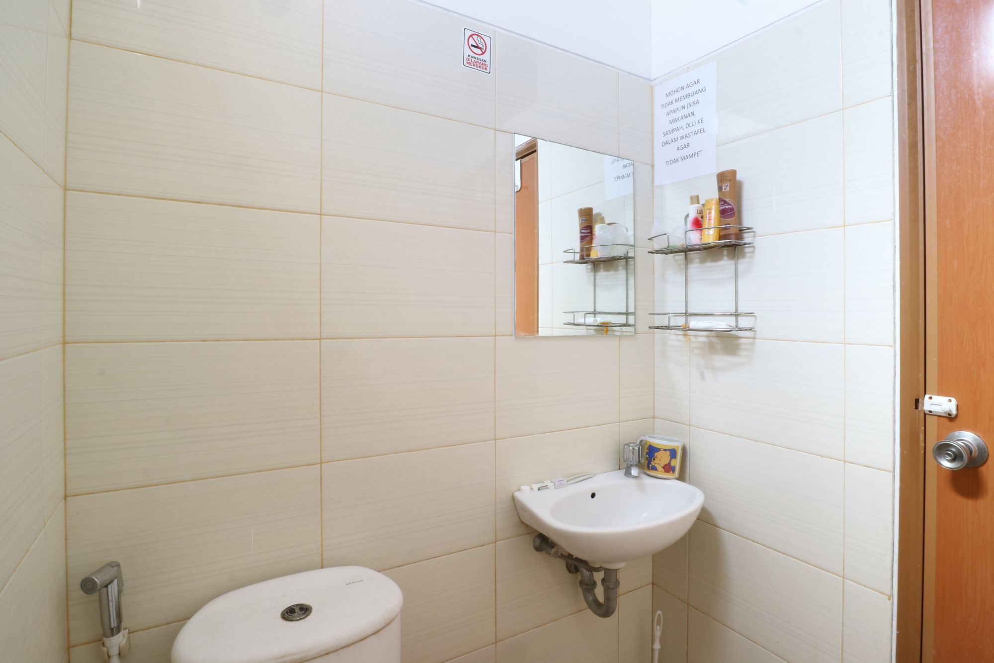 Kejora Homestay Jakarta Bagian luar foto